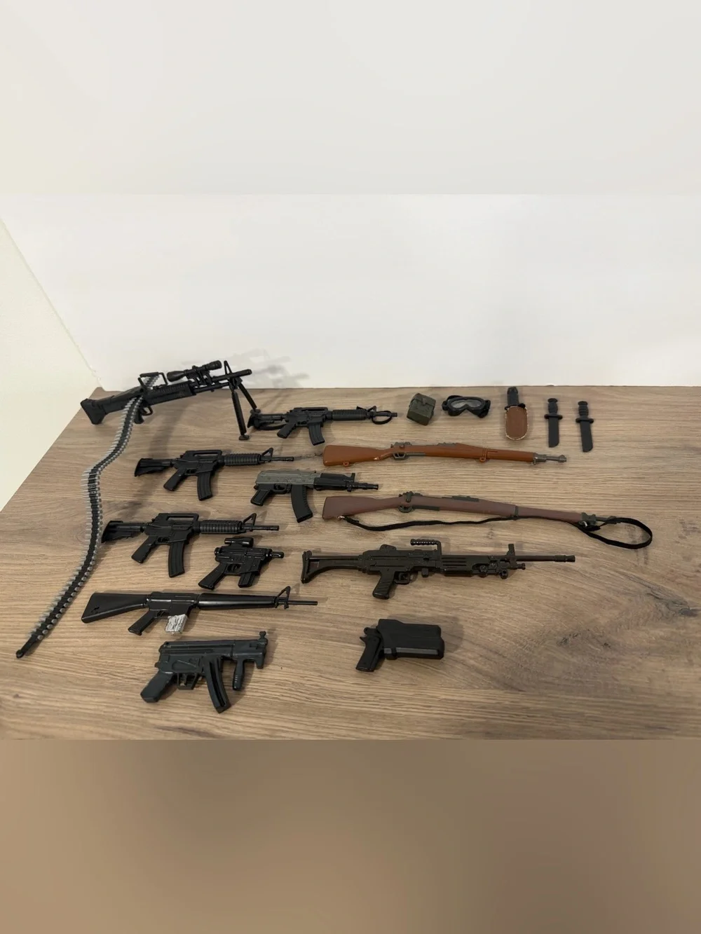 GI Joe- small weapons lot !!!